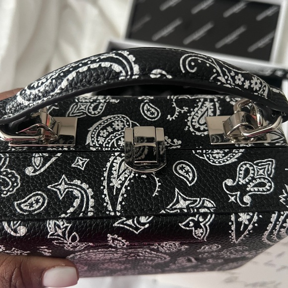 Brandon Blackwood Mini Trunk Bag - Picture 7 of 9